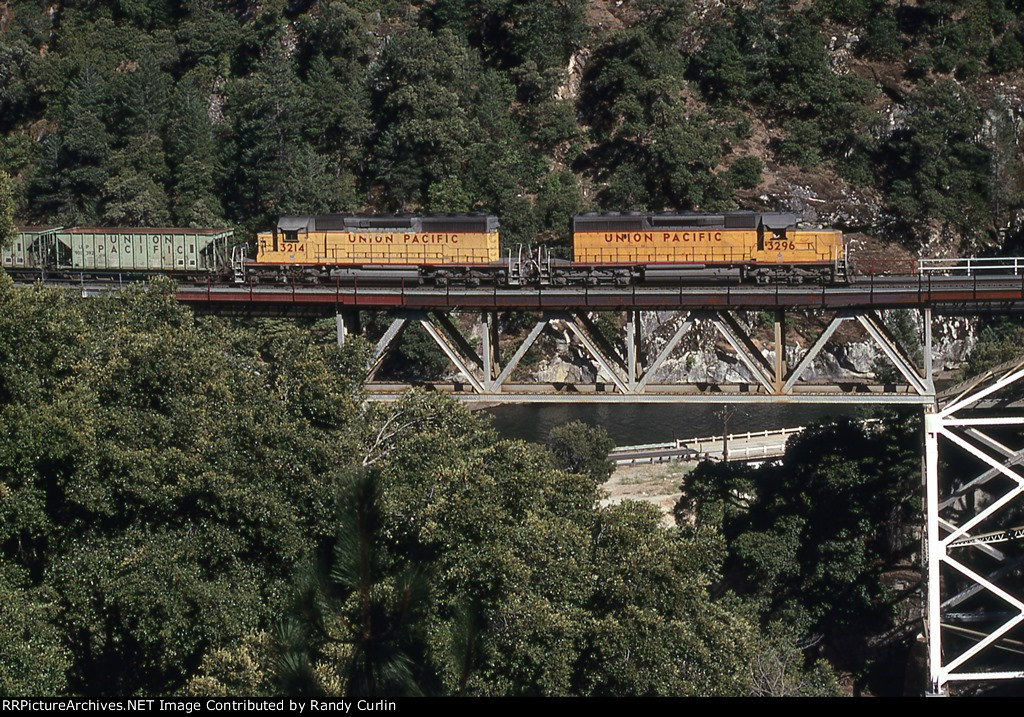 UP 3296 West at Rock Creek